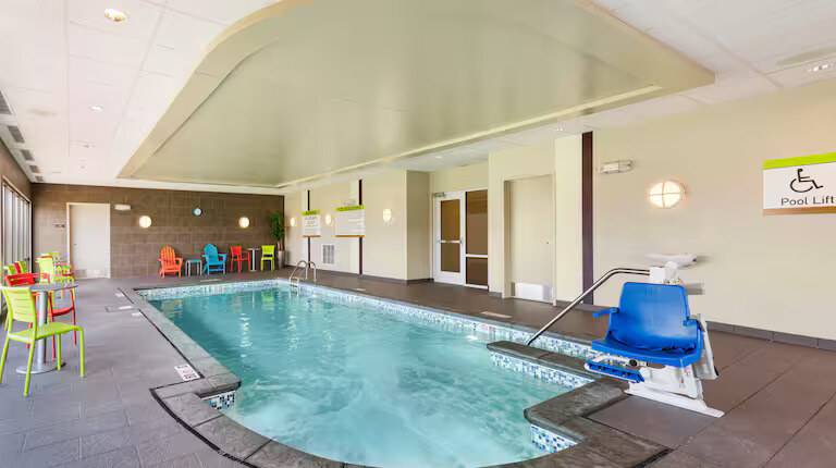 home2-suites-fargo-pool-974607